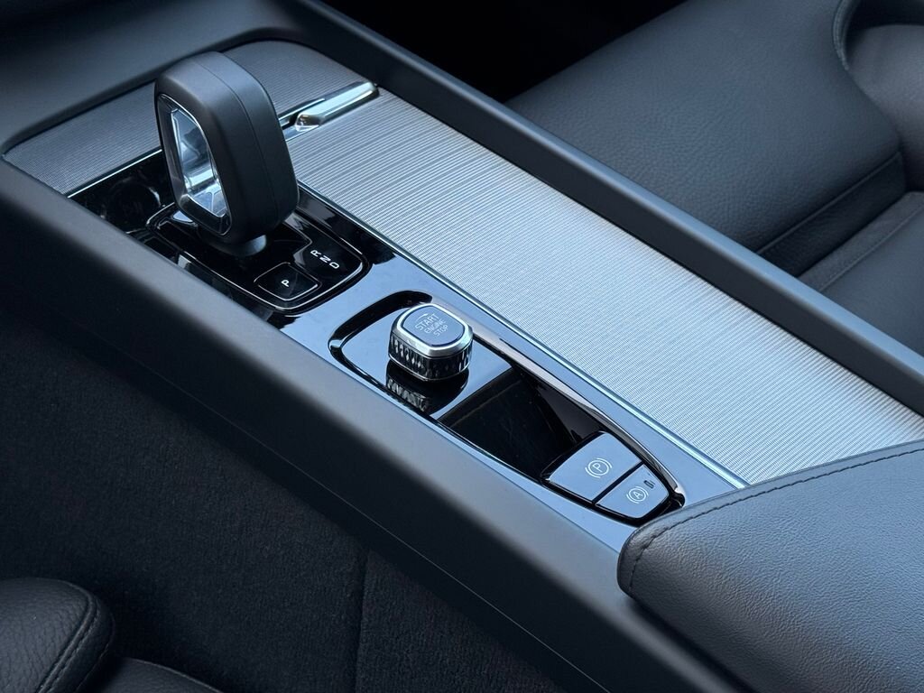 Volvo XC60 SUV / Terénní 2,0 l 184 kw