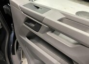 Volkswagen Caravelle 22