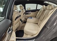 BMW Řada 7 Sedan / Limuzína 3,0 l 195 kw