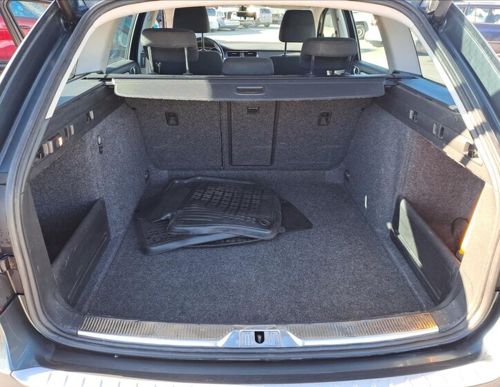 Škoda Superb Kombi 2,0 l 103 kw