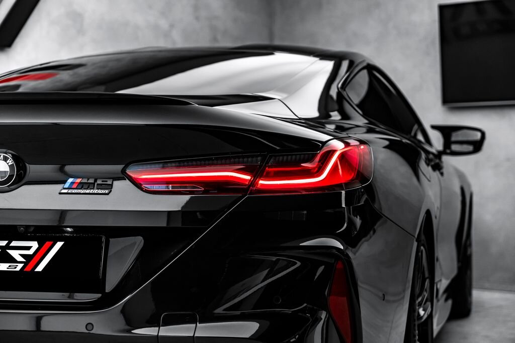 BMW M8 Kupé 4,4 l 460 kw