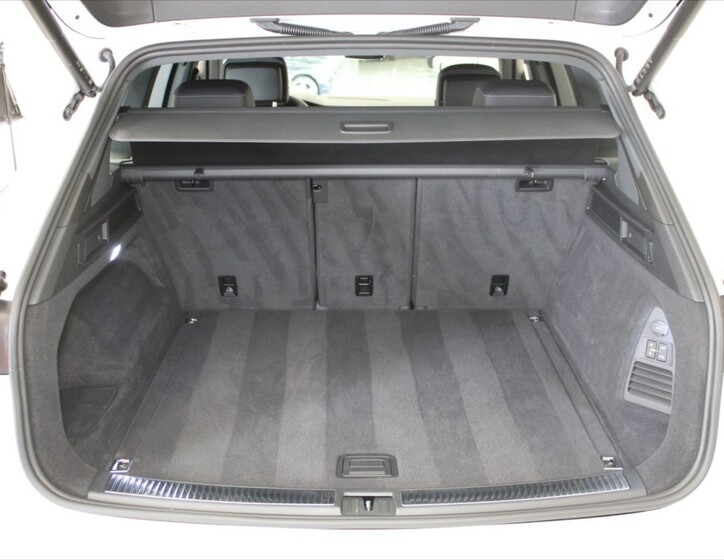 Volkswagen Touareg 29