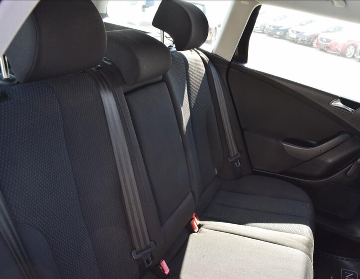 Volkswagen Passat Kombi 1,9 l 77 kw