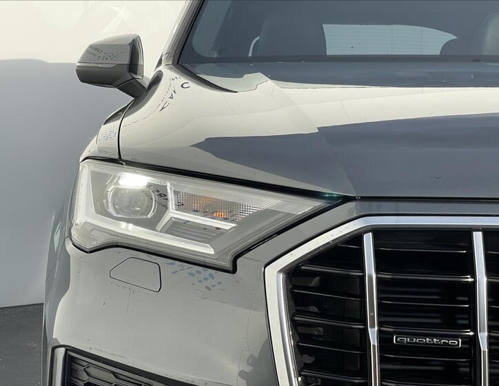 Audi Q7 19