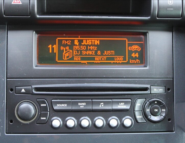 Peugeot 3008 MPV 1,6 l 80 kw