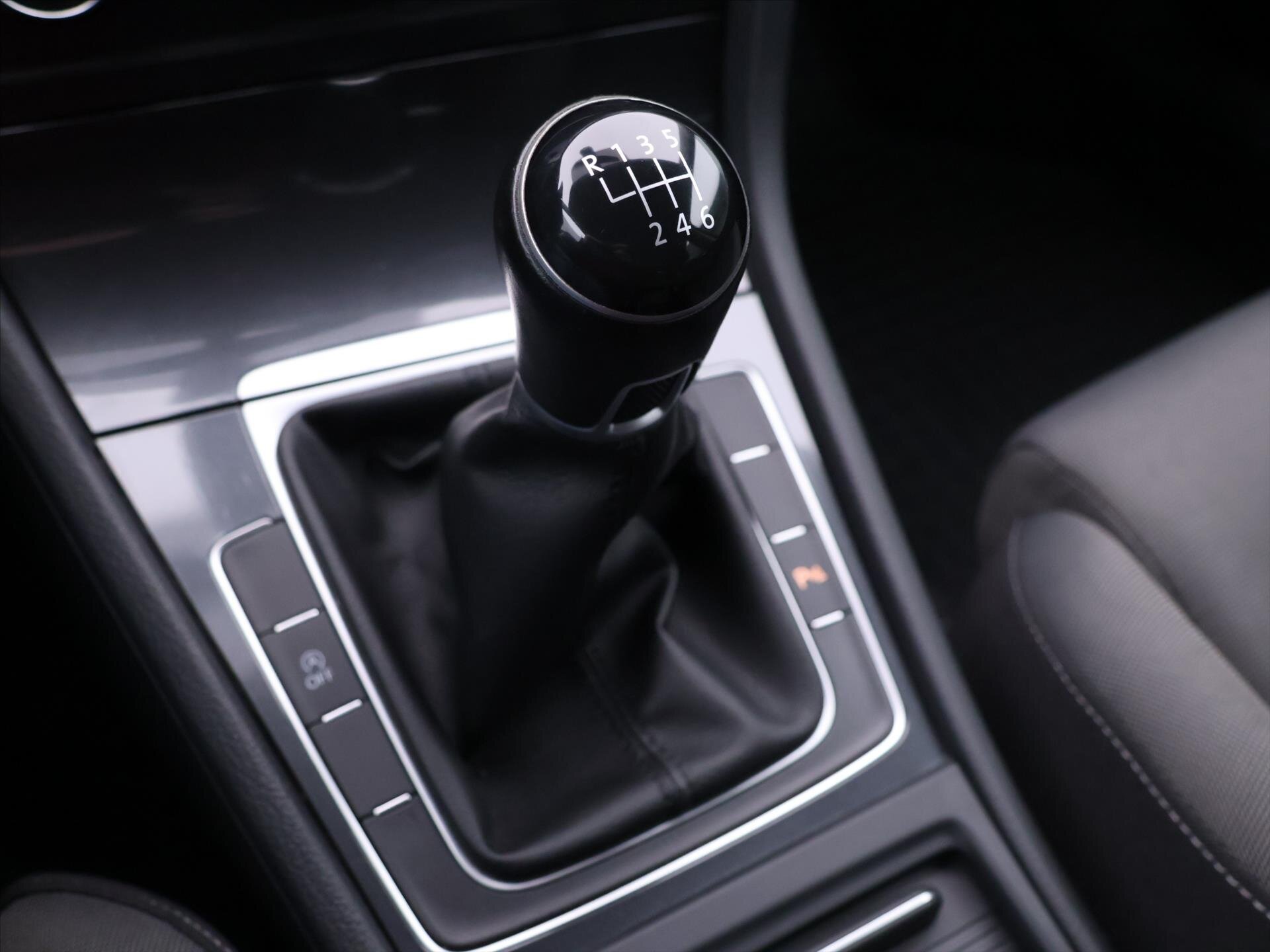 Volkswagen Golf Kombi 999,0 81 kw