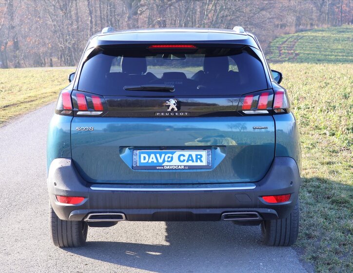 Peugeot 5008 6