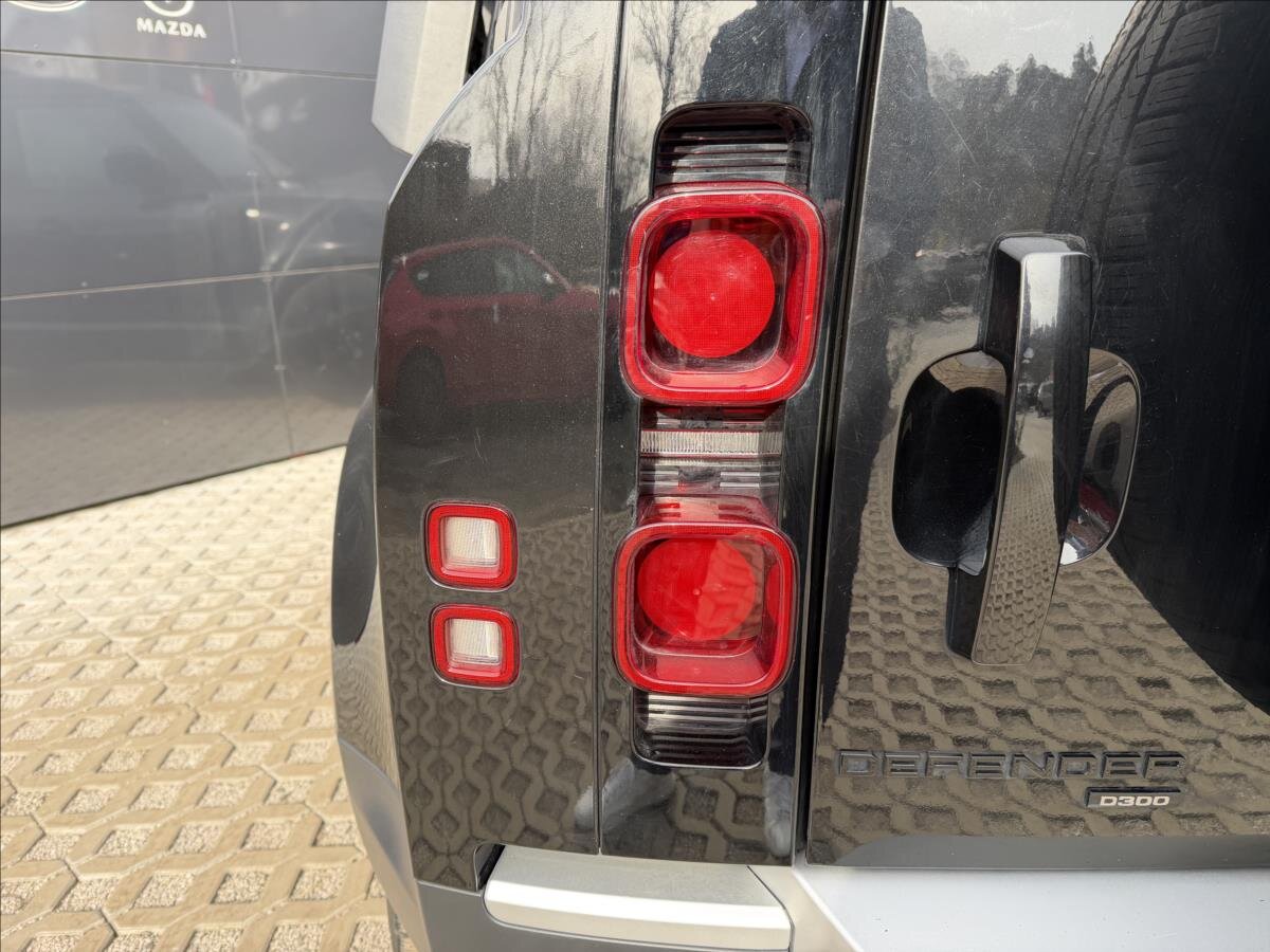 Land Rover Defender SUV / Terénní 3,0 l 221 kw