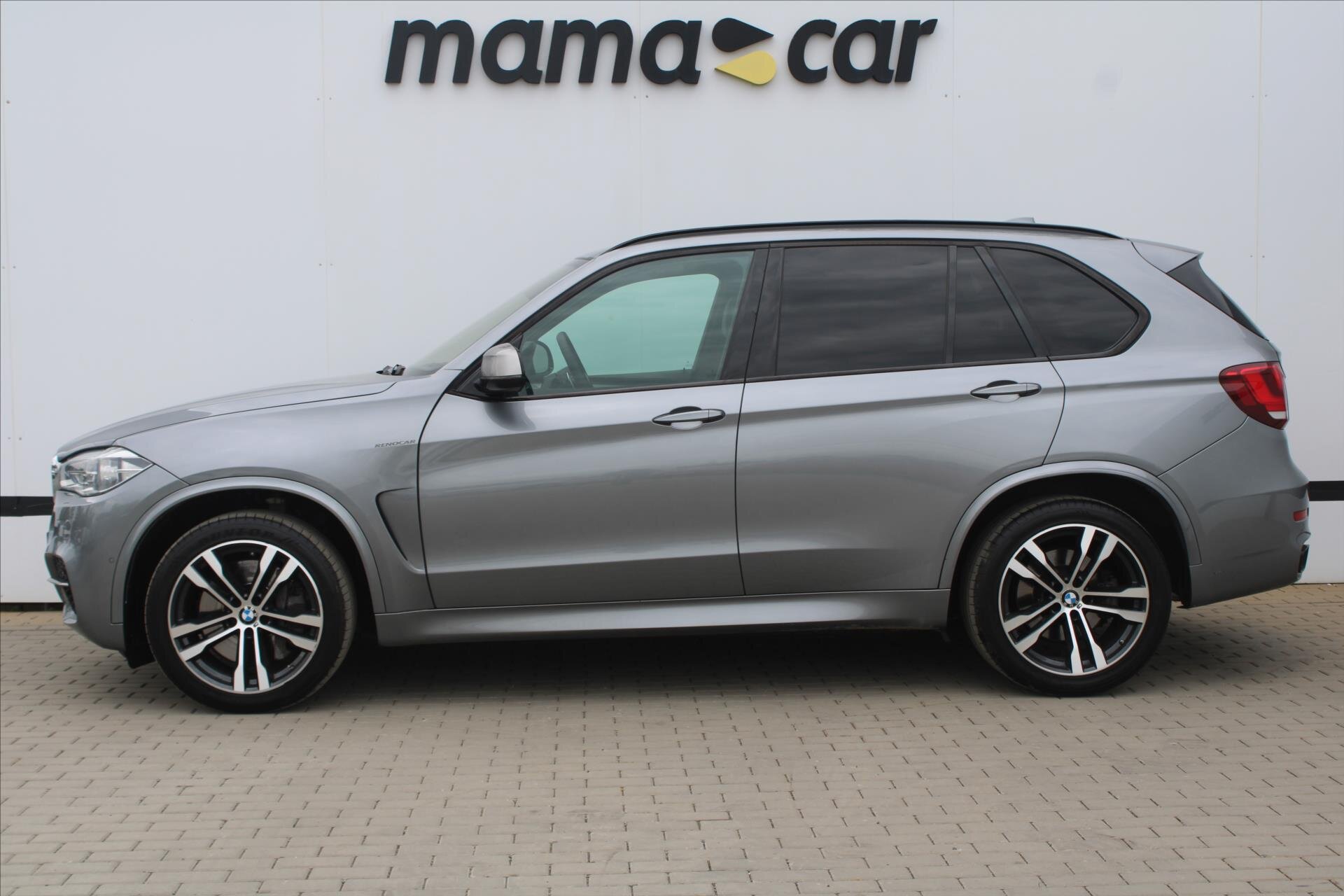 BMW X5 SUV 3,0 l 280 kw
