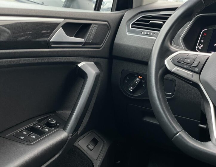 Volkswagen Tiguan SUV / Terénní 2,0 l 140 kw