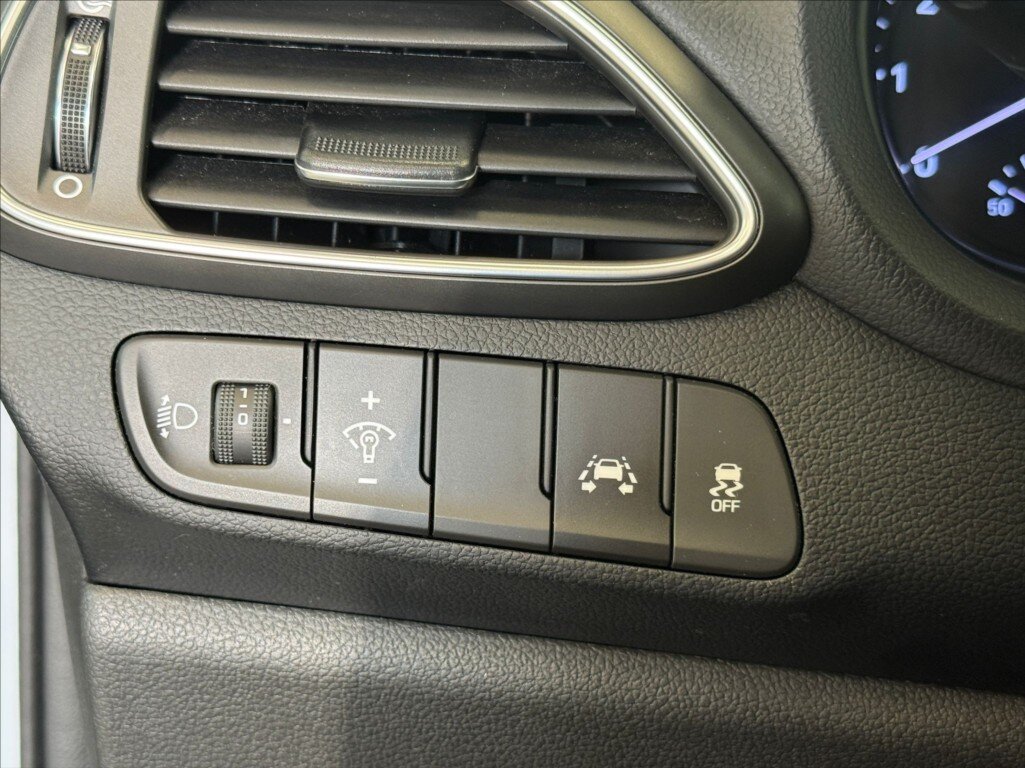 Hyundai i30 Hatchback 998,0 88 kw