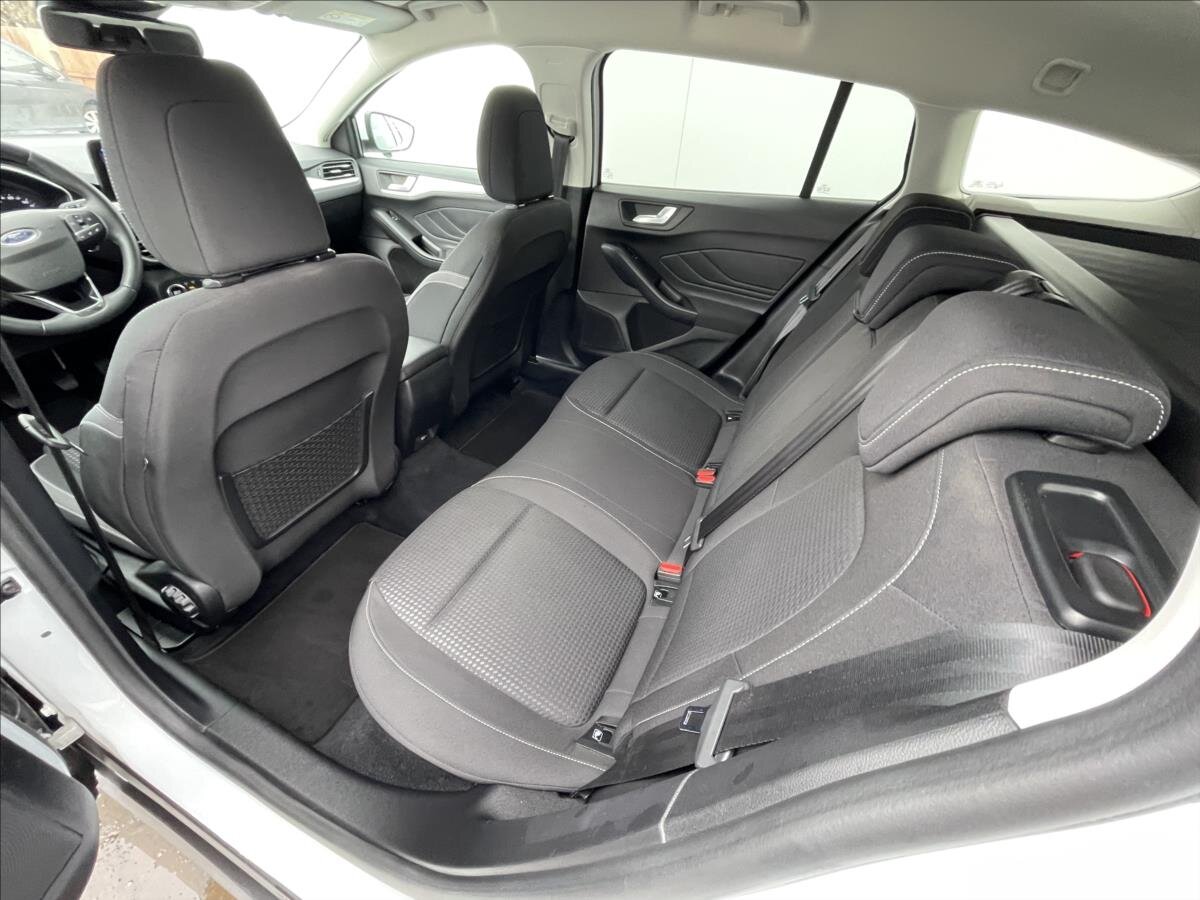 Ford Focus Kombi 999,0 92 kw