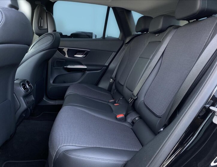 Mercedes-Benz GLC SUV 2,0 l 145 kw