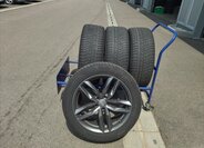 Volvo XC40 SUV 182,0 182 kw