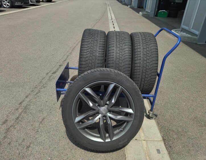 Volvo XC40 SUV 182,0 182 kw