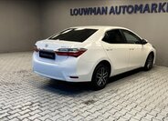 Toyota Corolla Sedan 1,6 l 97 kw