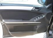 Mercedes-Benz Třídy M 11