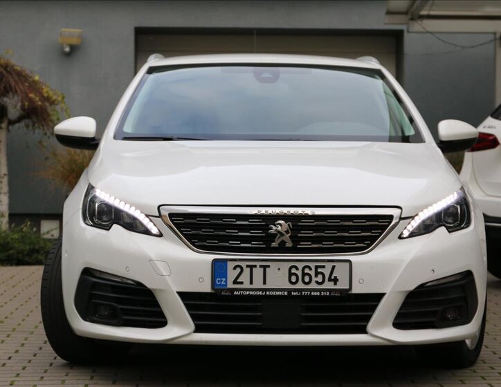 Peugeot 308 7