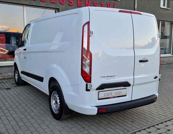 Ford Transit Custom Skříň 2,0 l 77 kw