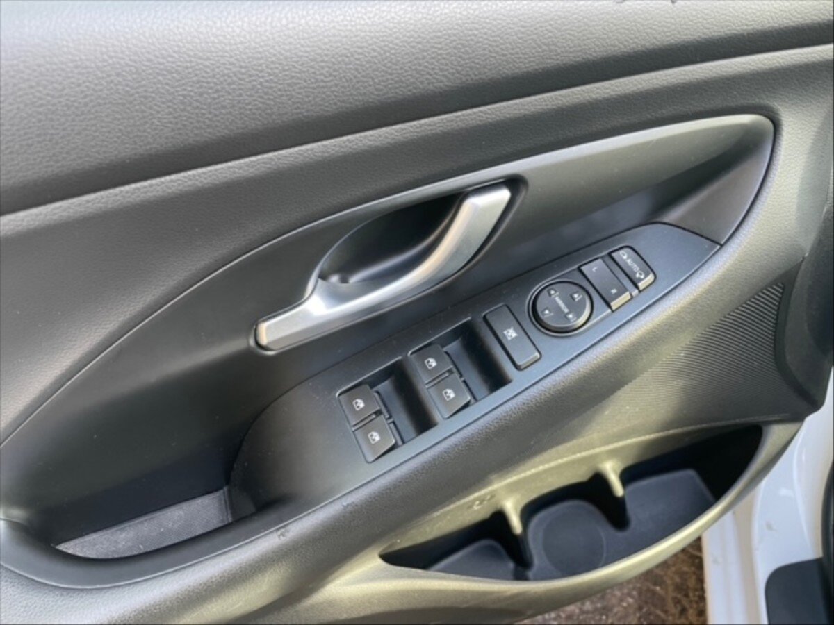 Hyundai i30 Kombi 998,0 88 kw