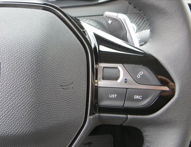 Peugeot 208 Hatchback 1,2 l 74 kw