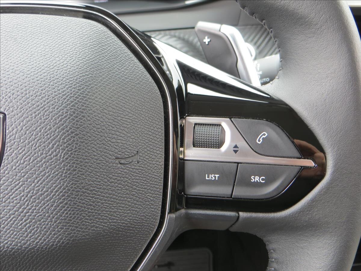 Peugeot 208 Hatchback 1,2 l 74 kw