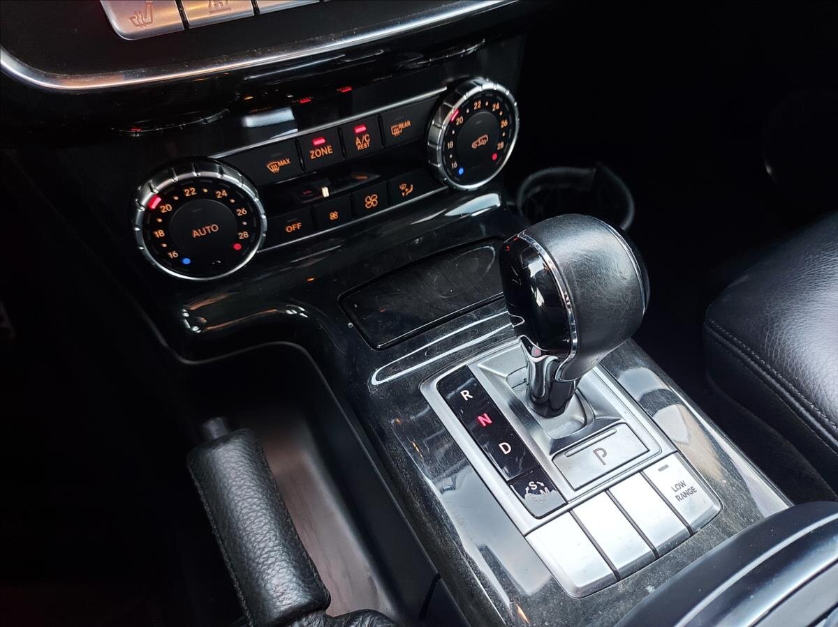 Mercedes-Benz Třídy G SUV / Terénní 3,0 l 155 kw