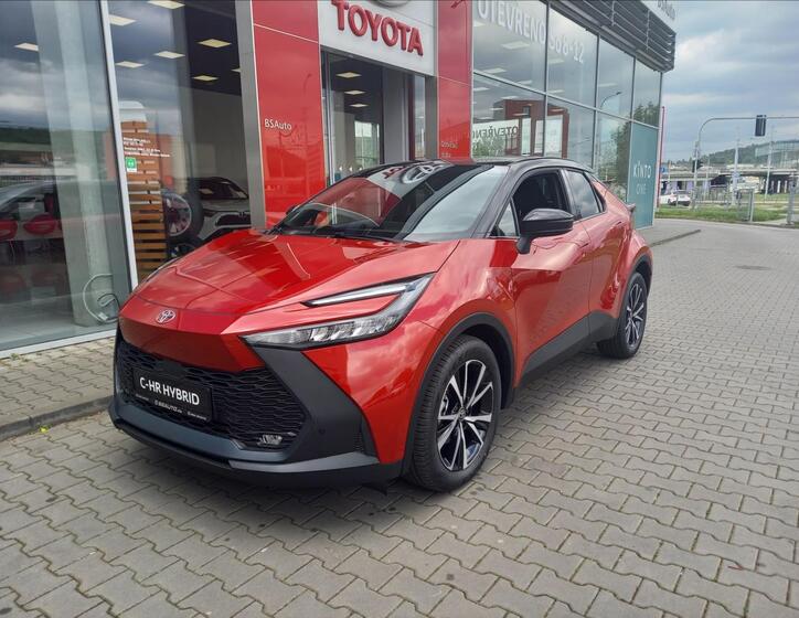 Toyota C-HR SUV 1,8 l 103 kw