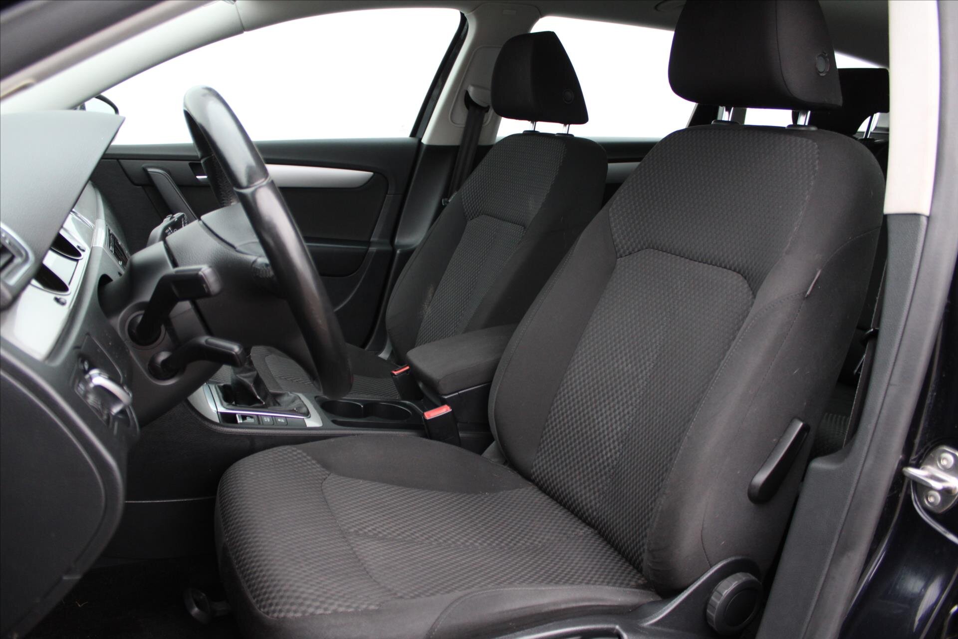 Volkswagen Passat Kombi 1,6 l 77 kw