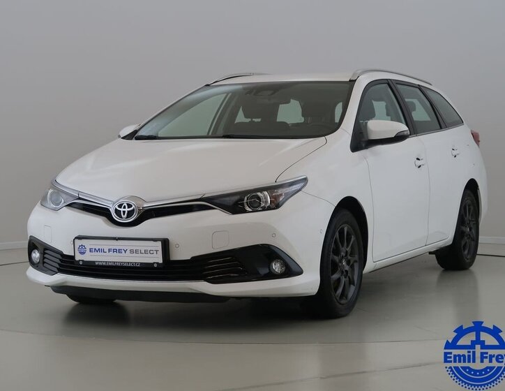 Toyota Auris 1