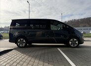 Hyundai Staria 4
