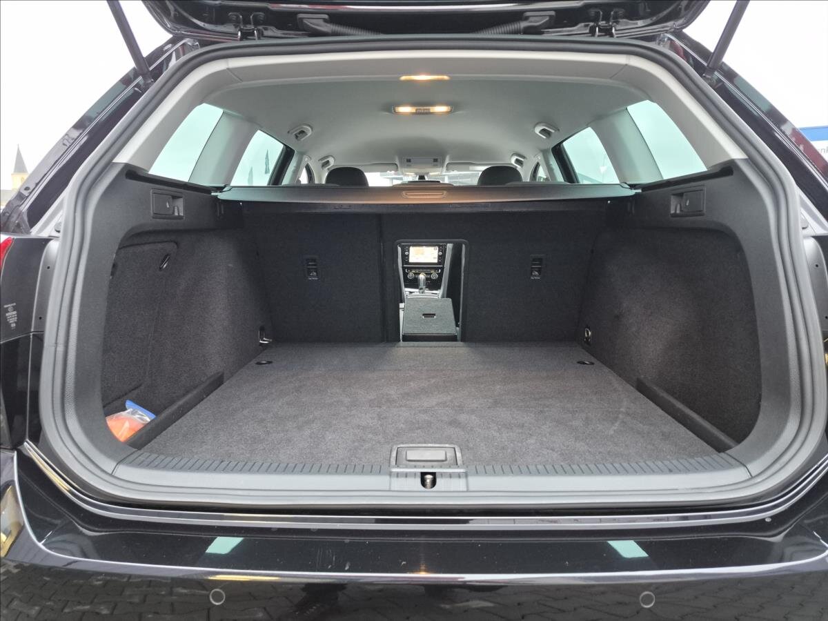 Volkswagen Golf Kombi 1,5 l 110 kw