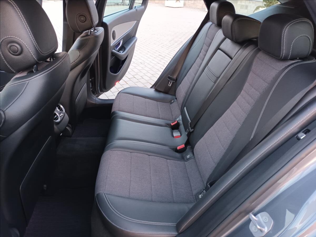 Mercedes-Benz Třídy E Kombi 3,0 l 190 kw