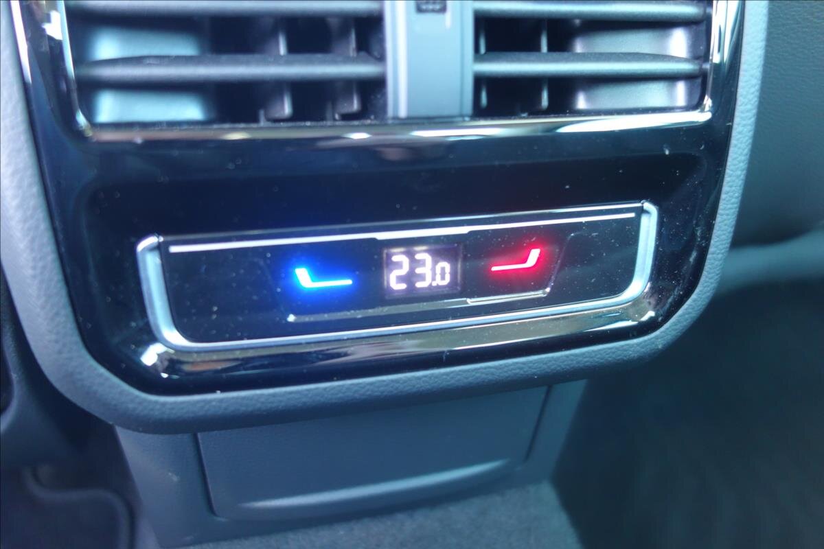 Volkswagen Passat Sedan 2,0 l 110 kw