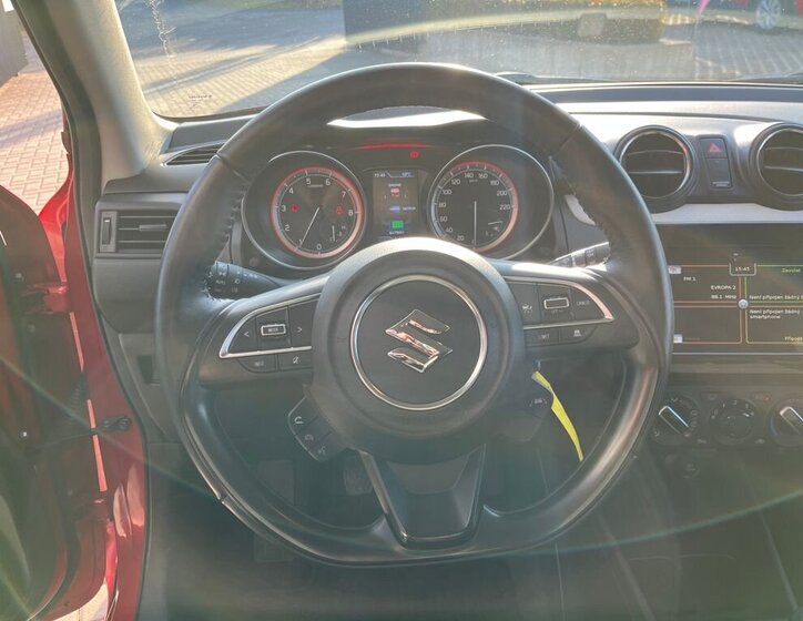 Suzuki Swift Hatchback 1,2 l 61 kw