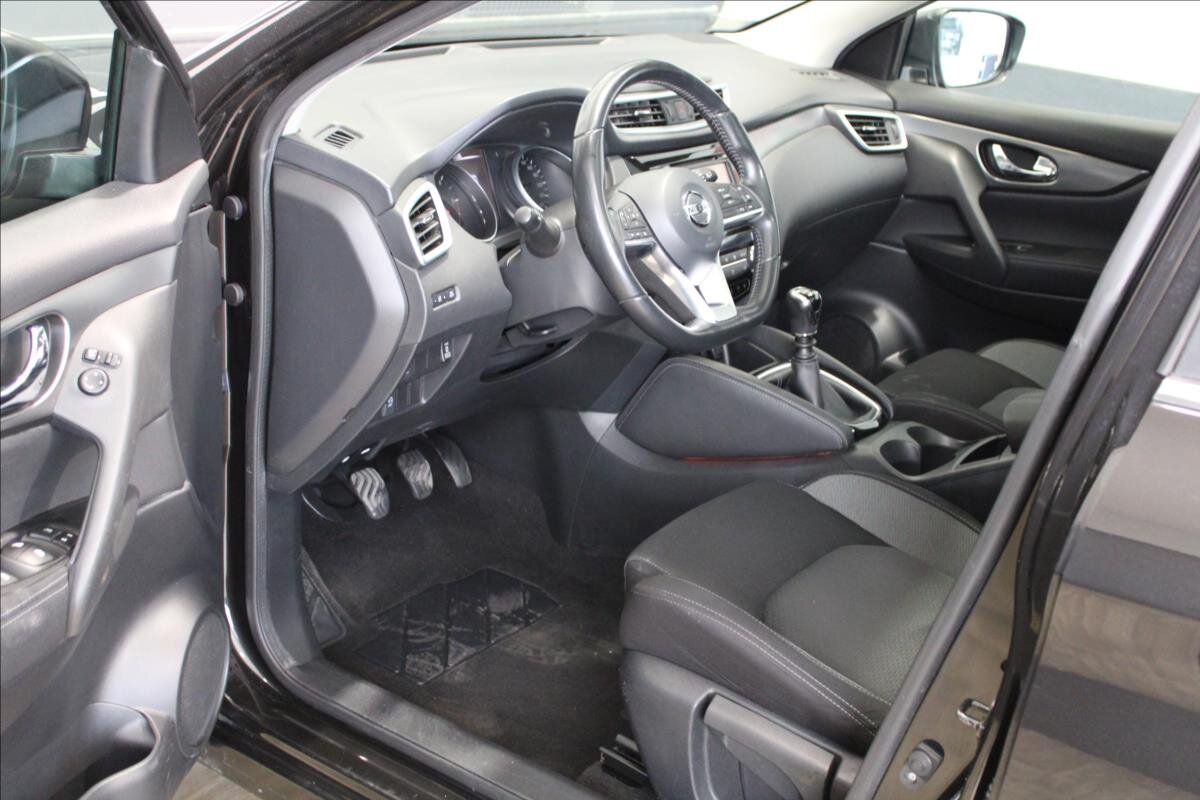 Nissan Qashqai SUV / Terénní 1,6 l 96 kw