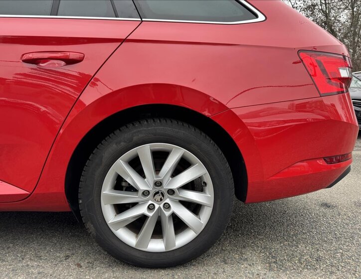 Škoda Superb Kombi 2,0 l 110 kw