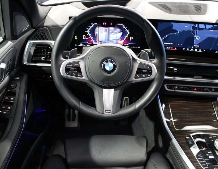 BMW X5 Kombi 3,0 l 210 kw