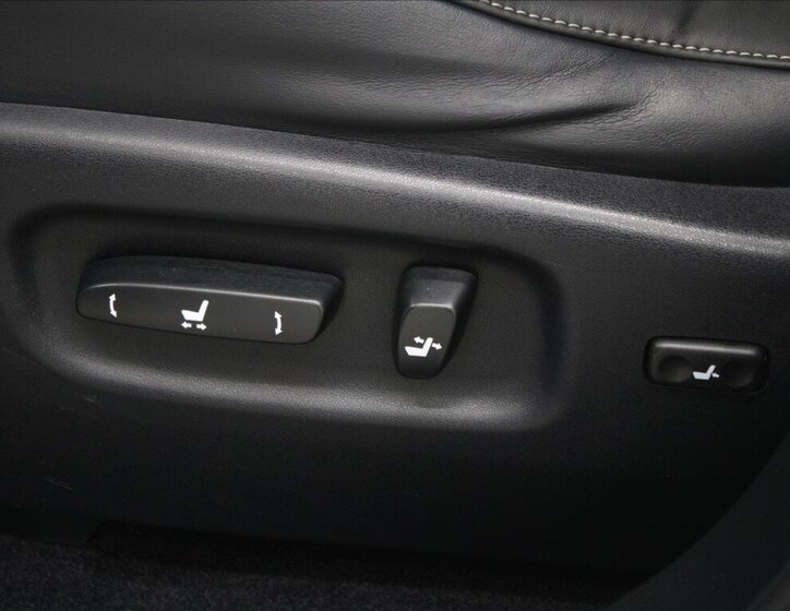 Lexus RX 450h SUV / Terénní 3,5 l 220 kw