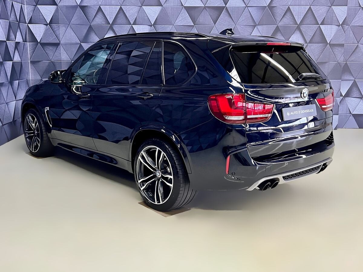 BMW X5 SUV / Terénní 4,4 l 423 kw