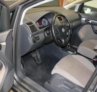 Volkswagen Touran 10