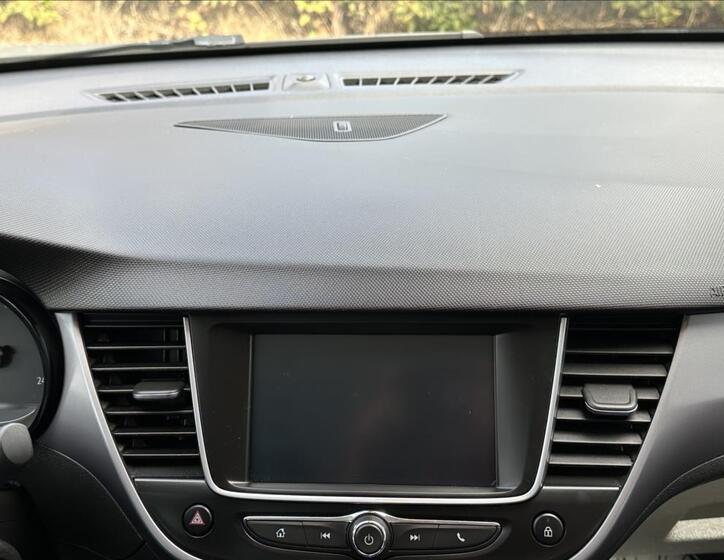 Opel Crossland X 23