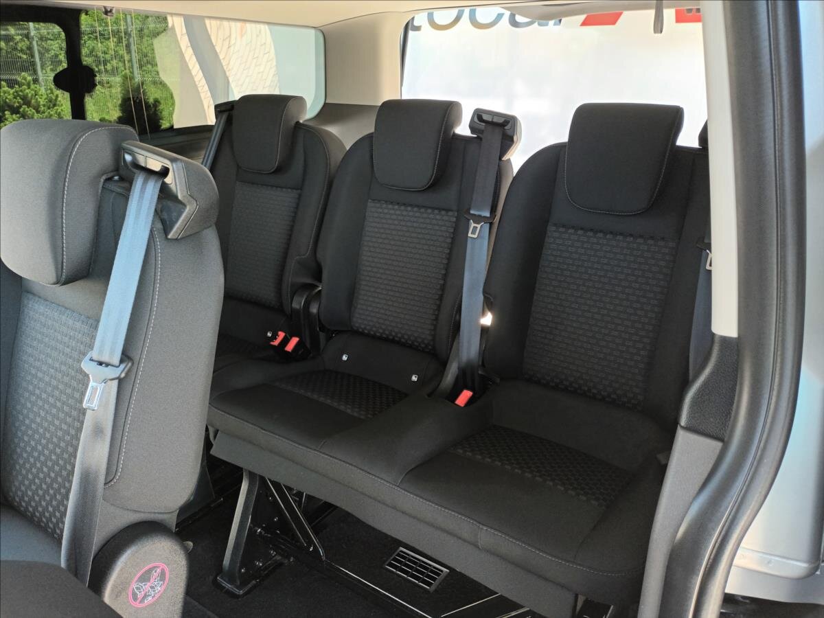 Ford Tourneo Custom VAN / Minibus 2,0 l 96 kw