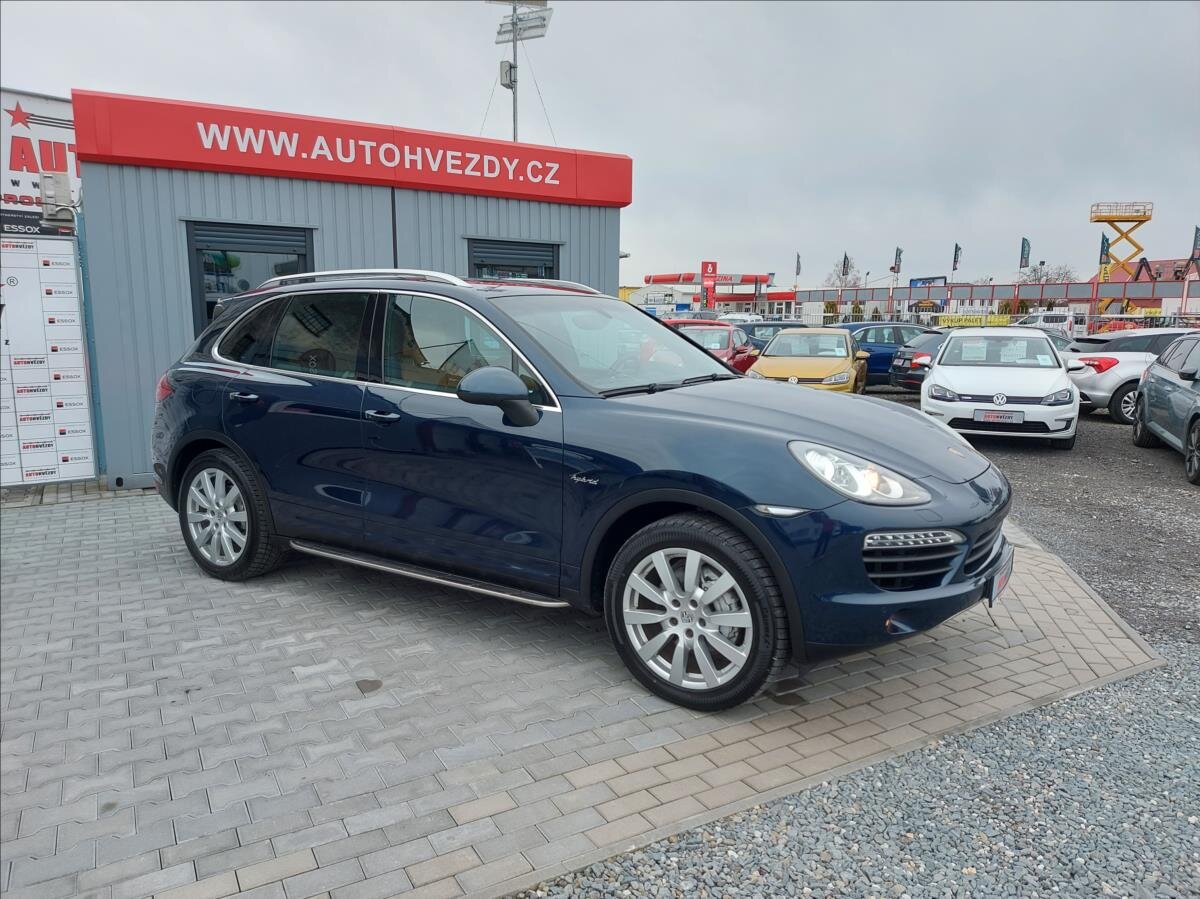 Porsche Cayenne SUV / Terénní 3,0 l 245 kw
