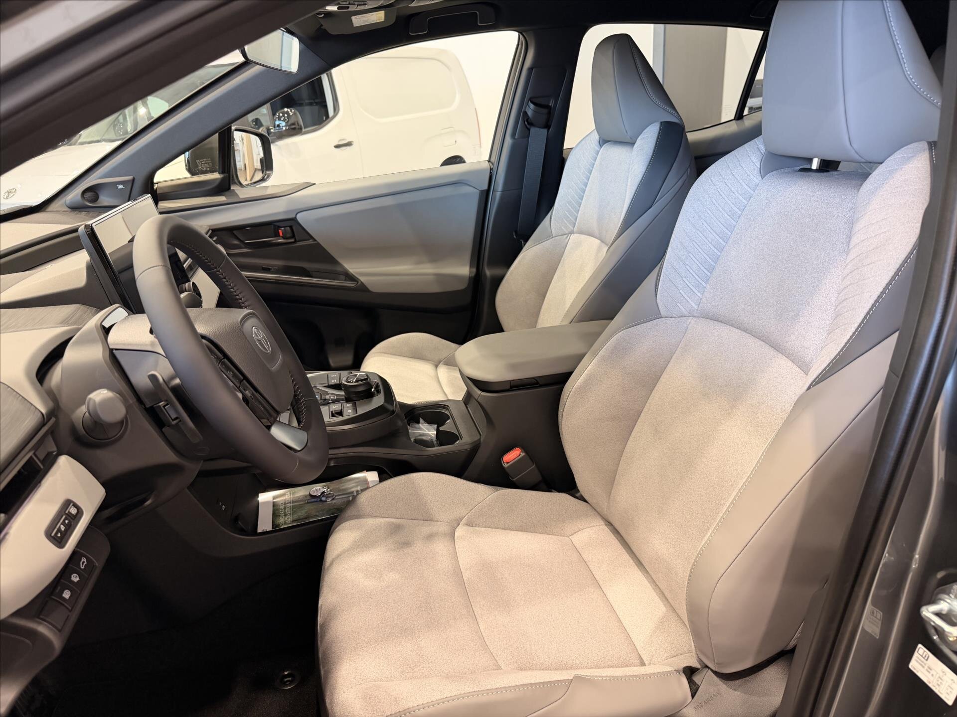 Toyota C-HR SUV / Terénní 0,0 252 kw