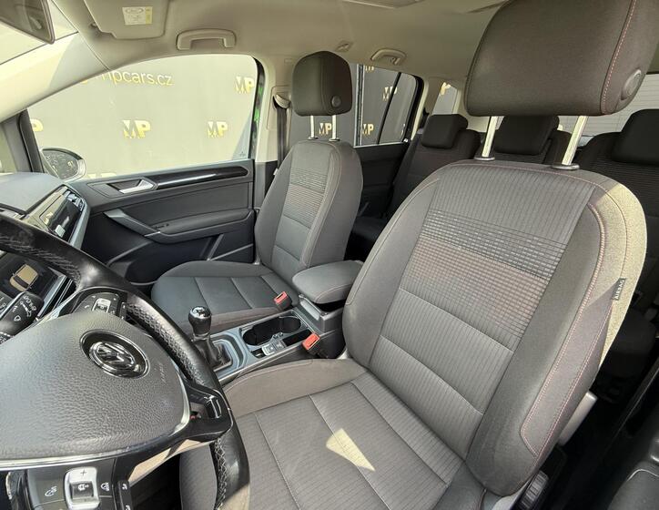 Volkswagen Touran 13