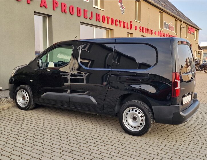 Opel Combo Skříň 1,5 l 75 kw