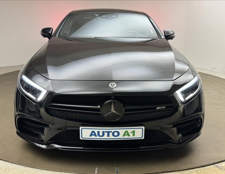 Mercedes-Benz CLS Sedan 3,0 l 320 kw