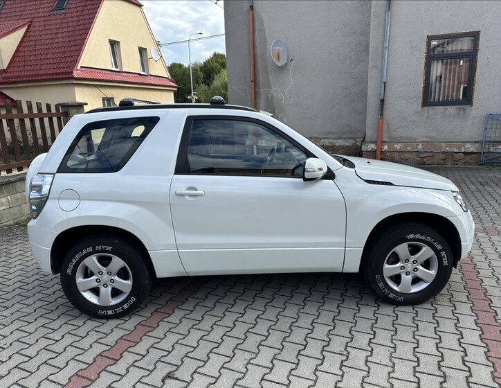 Suzuki Grand Vitara 2