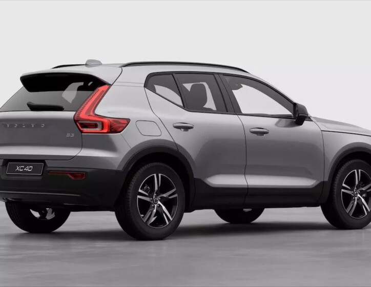 Volvo XC40 4